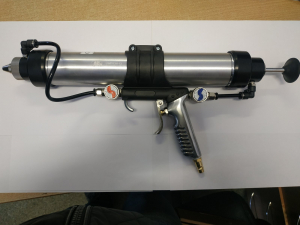 Аренда пневматического пистолета для герметика Air Pro CG2033M-13