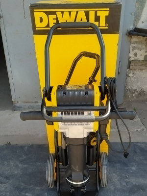 Аренда отбойного молотка DeWALT D25981K - 68Дж